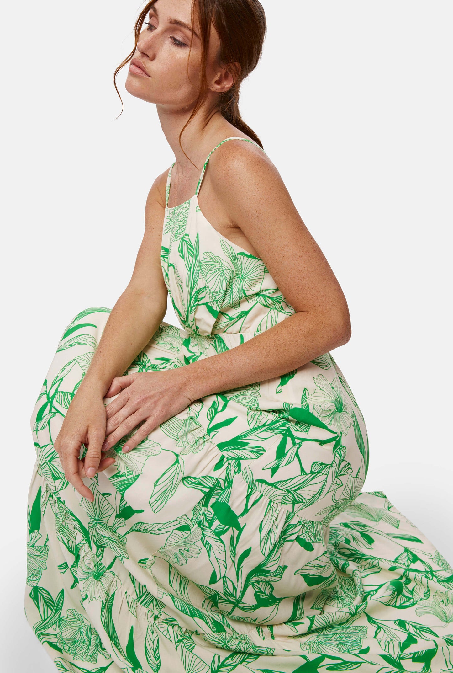 露背印花層疊中長洋裝