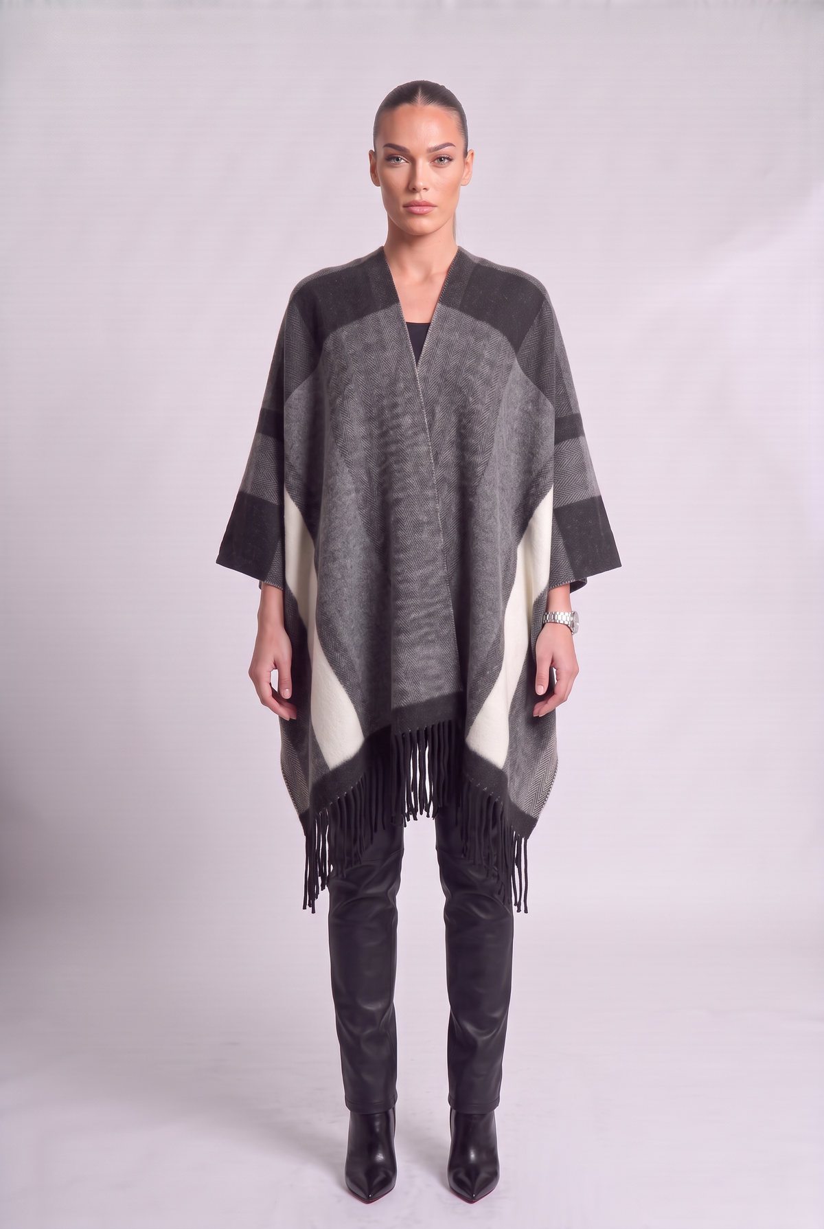 Block Poncho Grey