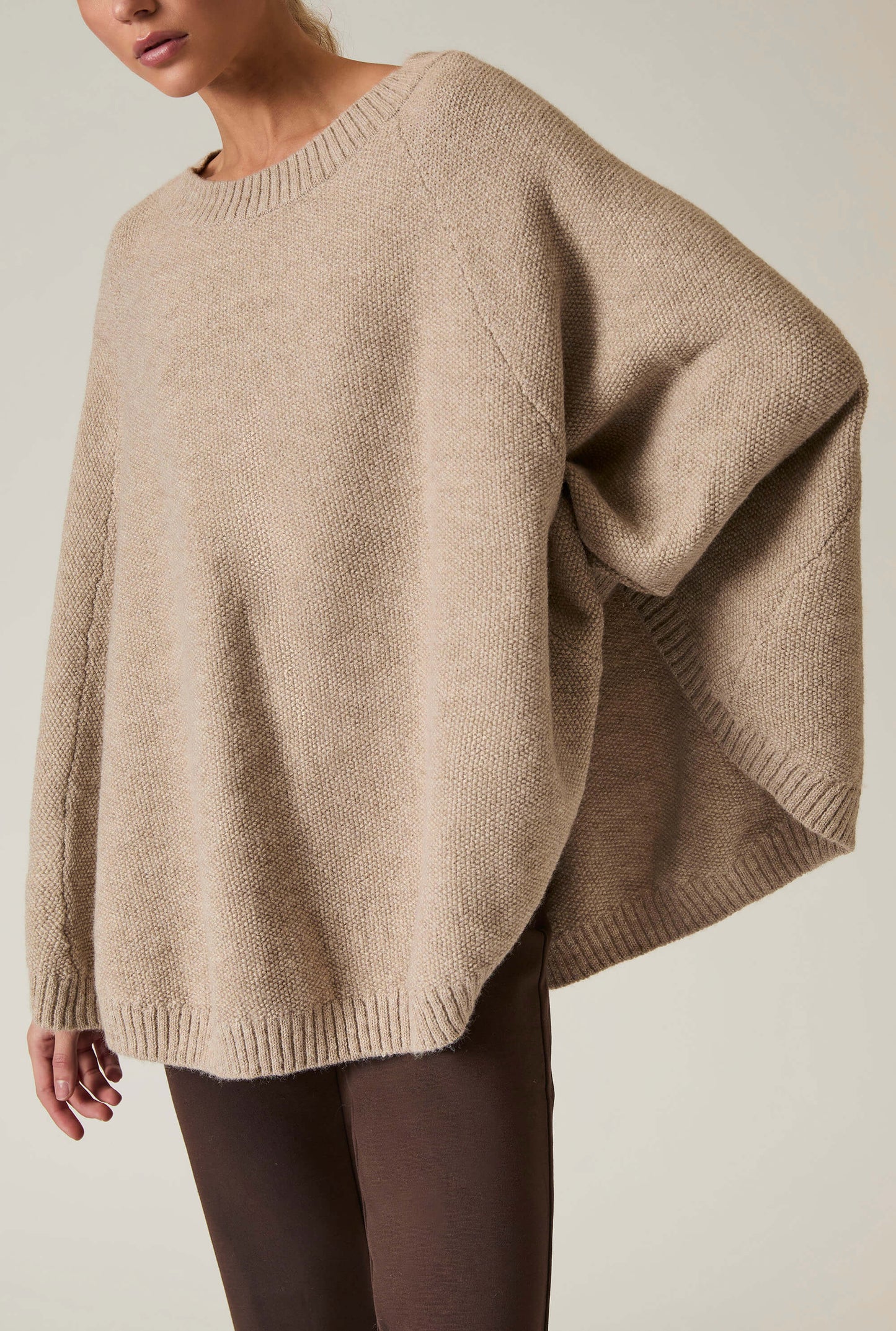 Beige One Size Pullover