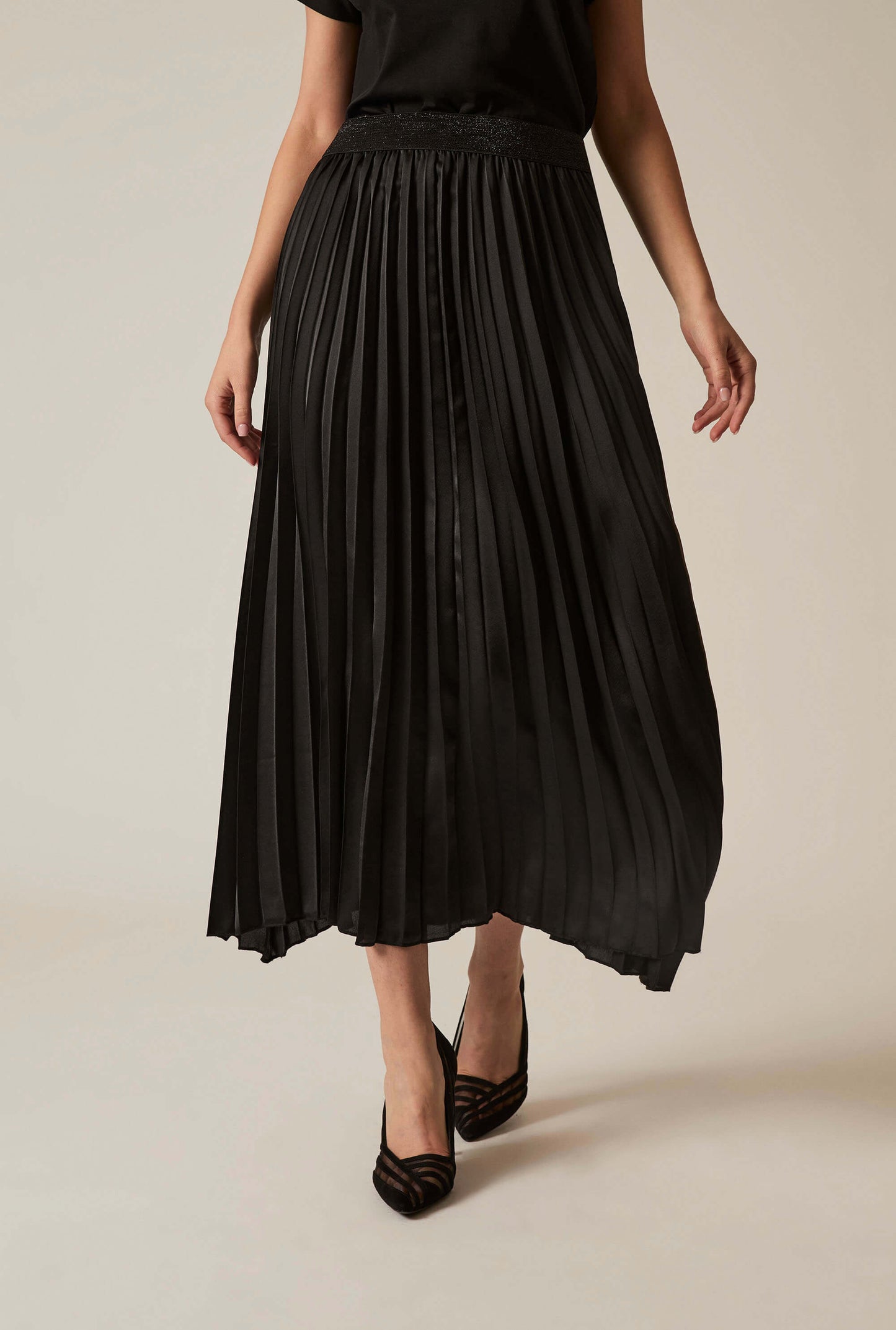 Black Pleated Maxi Skirt
