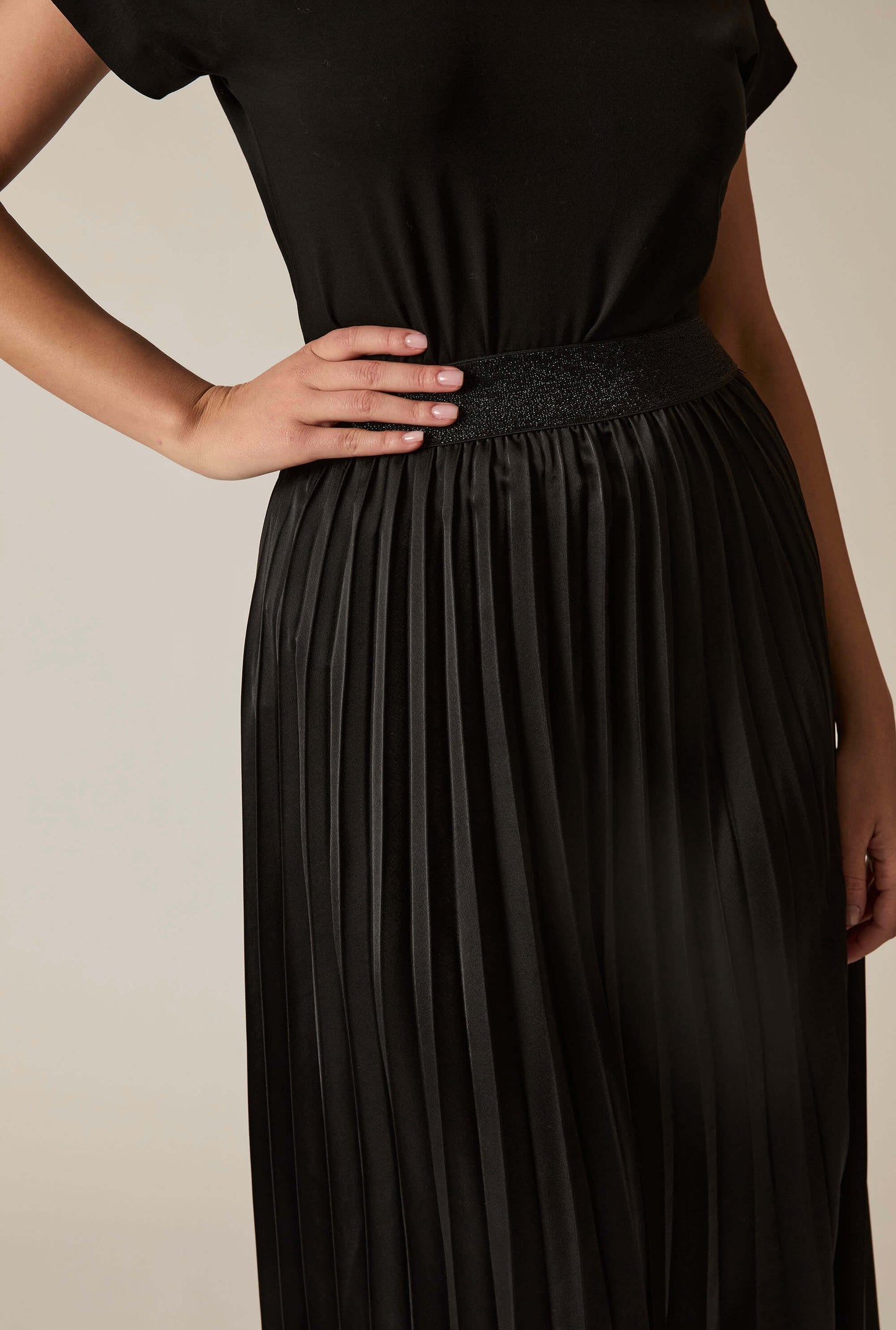 Black Pleated Maxi Skirt