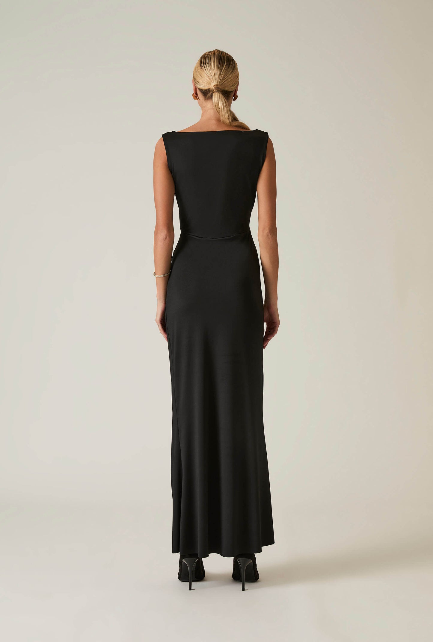 Black Sleeveless Gathered Maxi Dress