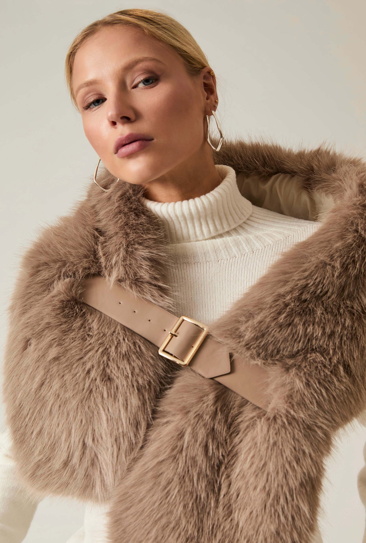 Buckled Taupe Faux Fur Collar