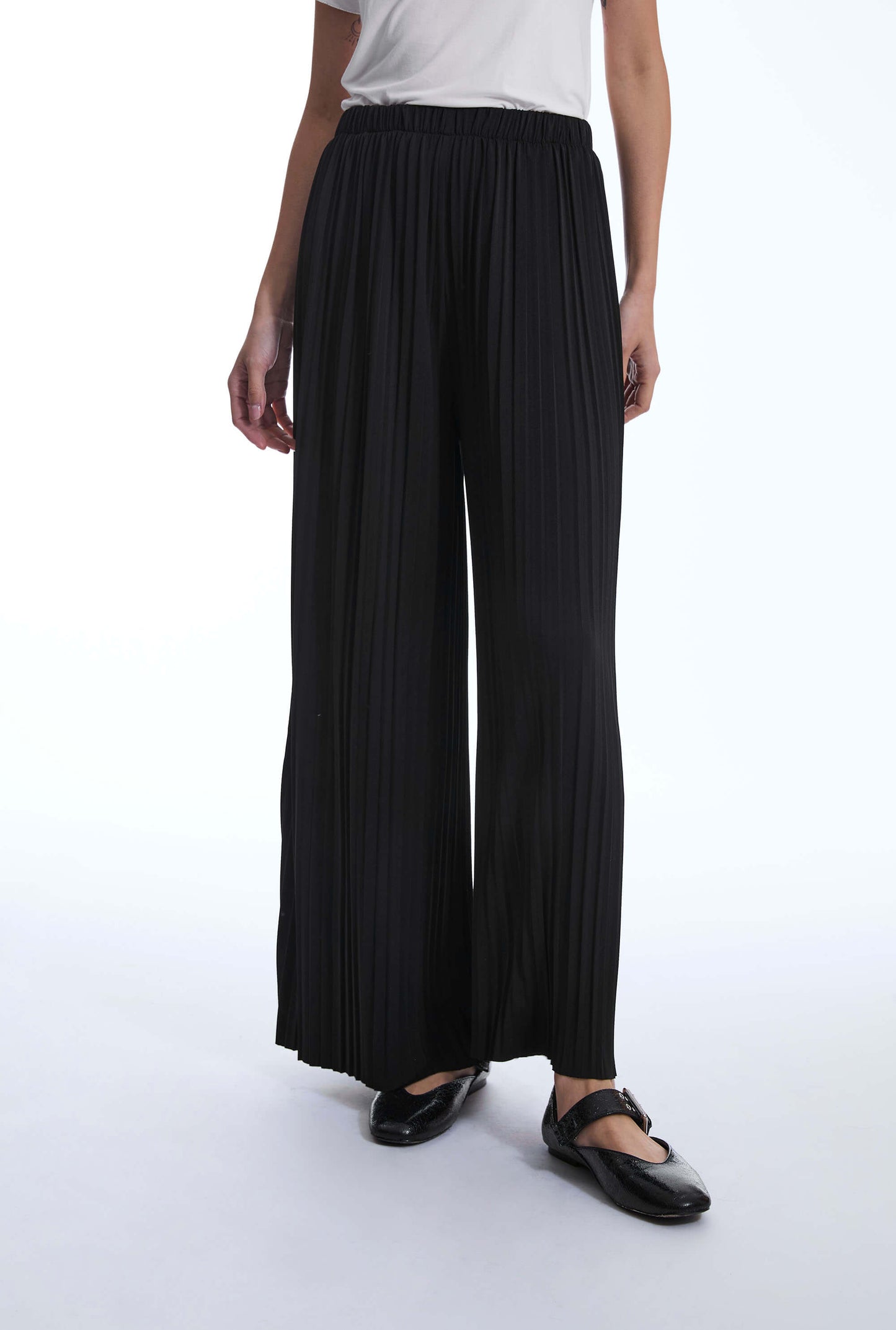 Pleated Black Trousers