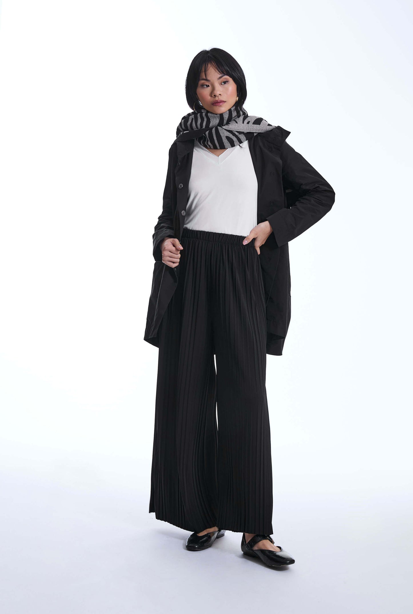 Pleated Black Trousers