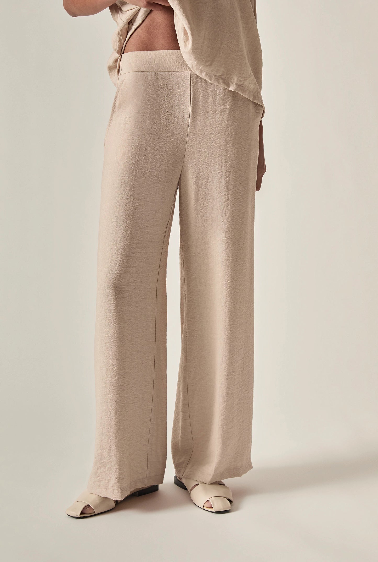 Relaxed Pull-On Trousers – Oatmeal
