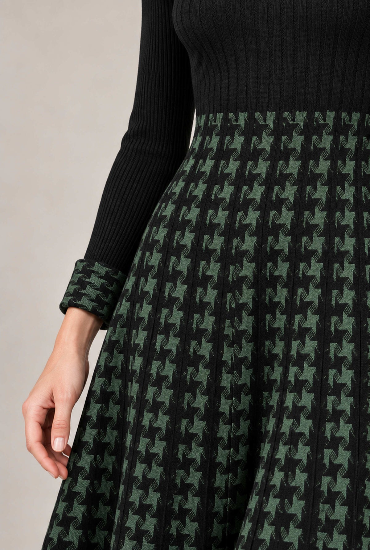 Black & Green Houndstooth Knitted Dress